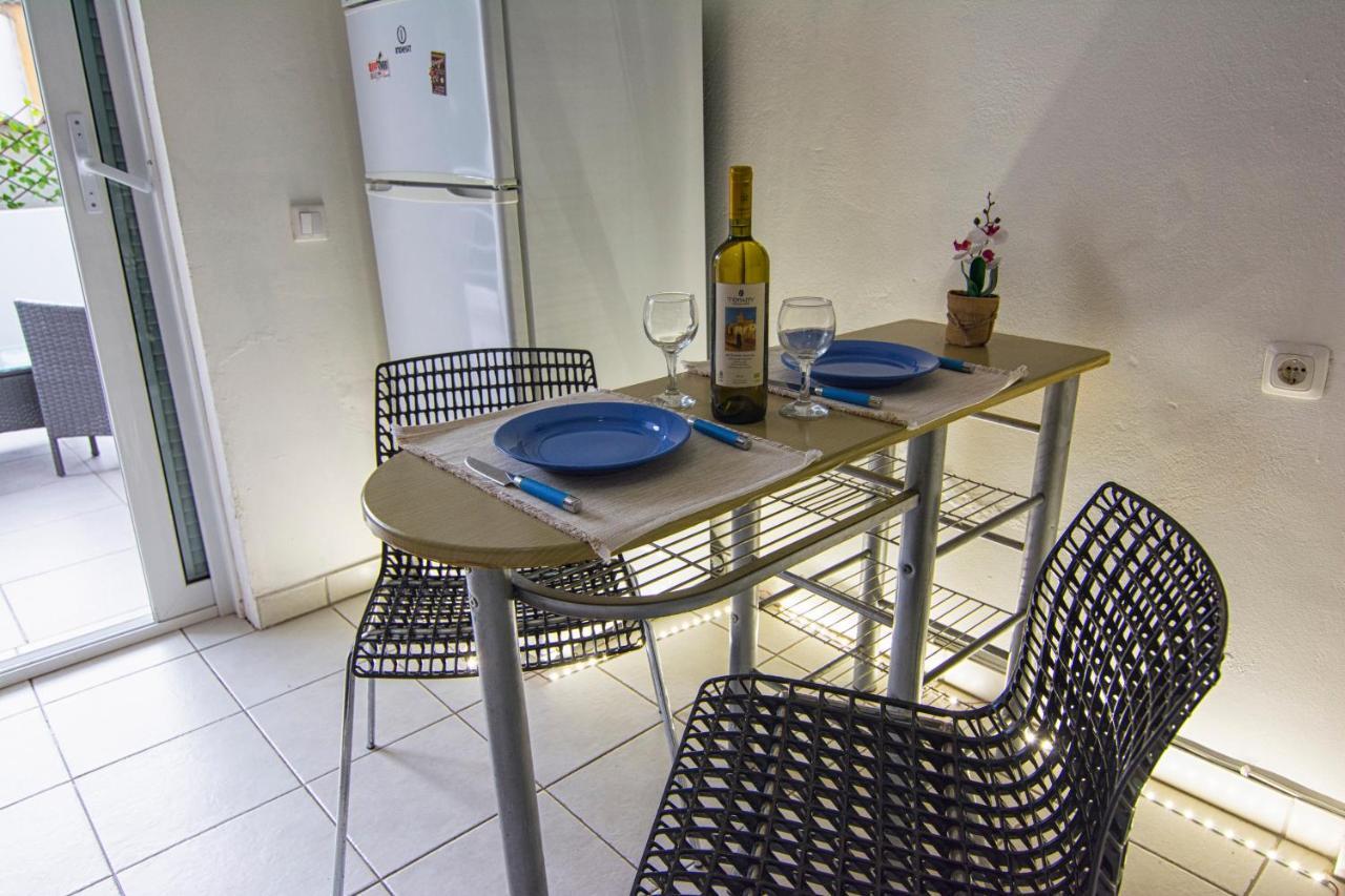 Erofili Apartments Souda Extérieur photo